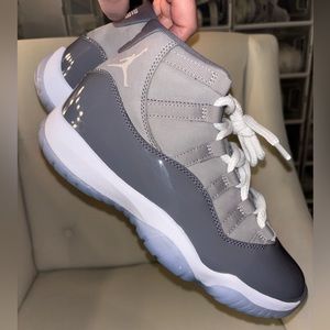 Jordan 11 Retro (Cool Grey)